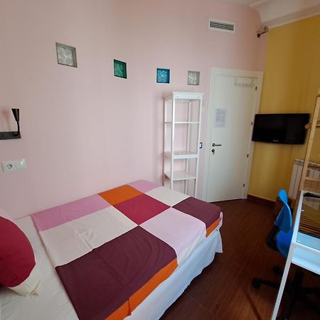 Hostal Arco Iris مدريد المظهر الخارجي الصورة