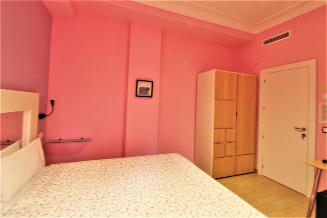 Hostal Arco Iris مدريد المظهر الخارجي الصورة