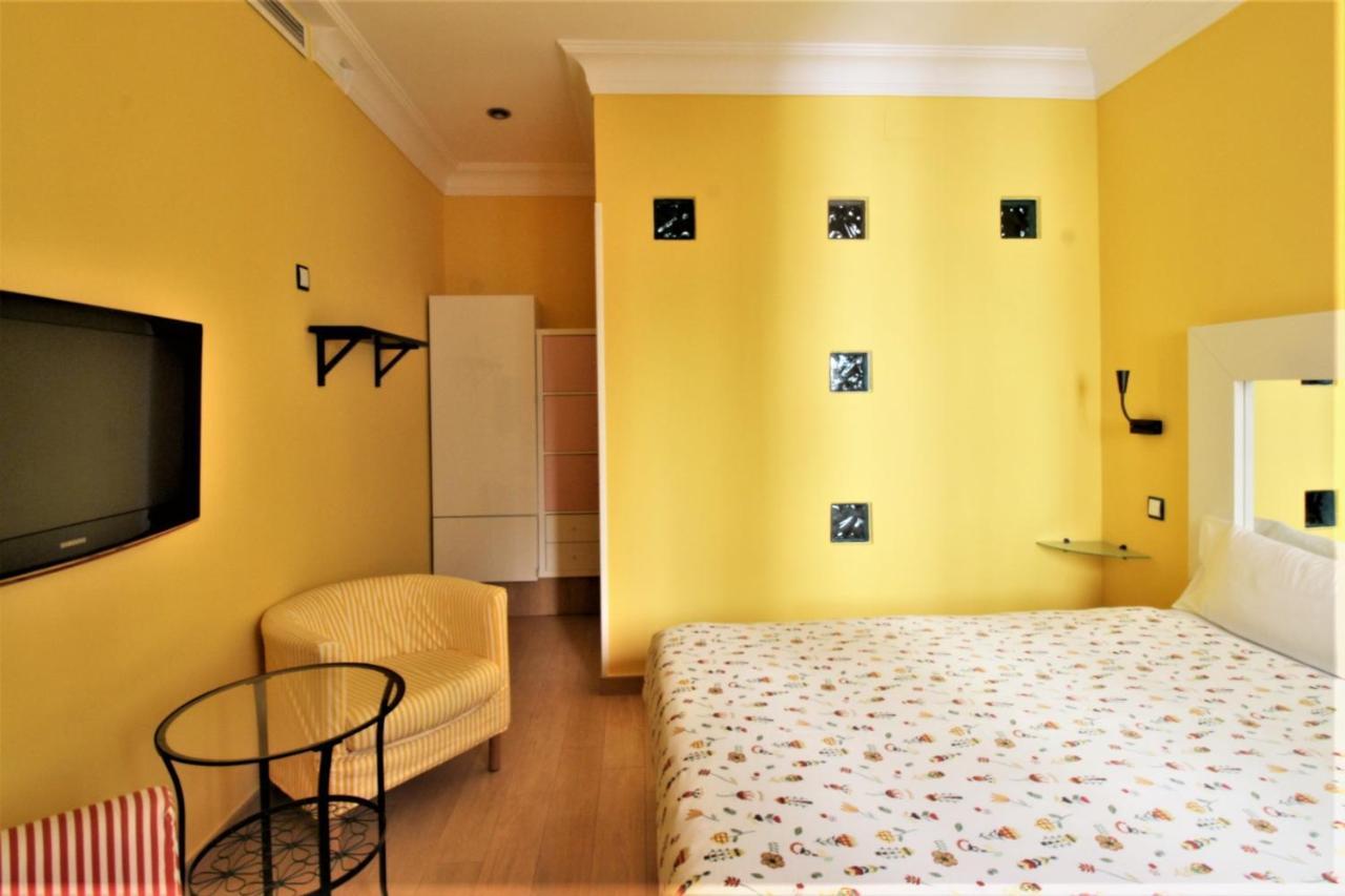 Hostal Arco Iris مدريد المظهر الخارجي الصورة
