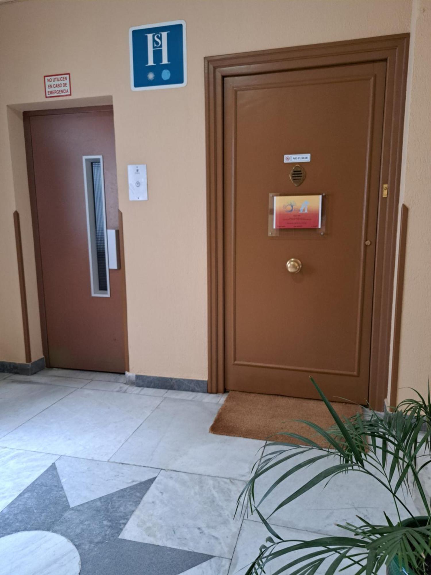Hostal Arco Iris مدريد المظهر الخارجي الصورة